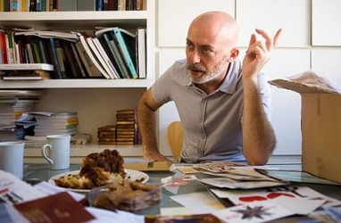 כמו מסמר חלוד על מרצדס חדשה מהניילון – להב הלוי